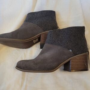 Tom Gray Booties Size 7.5